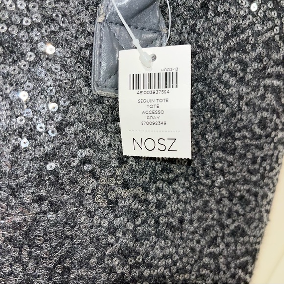 New with details Chico’s Sequin handbag Tote, Gray with Red Interior - Picture 5 of 13